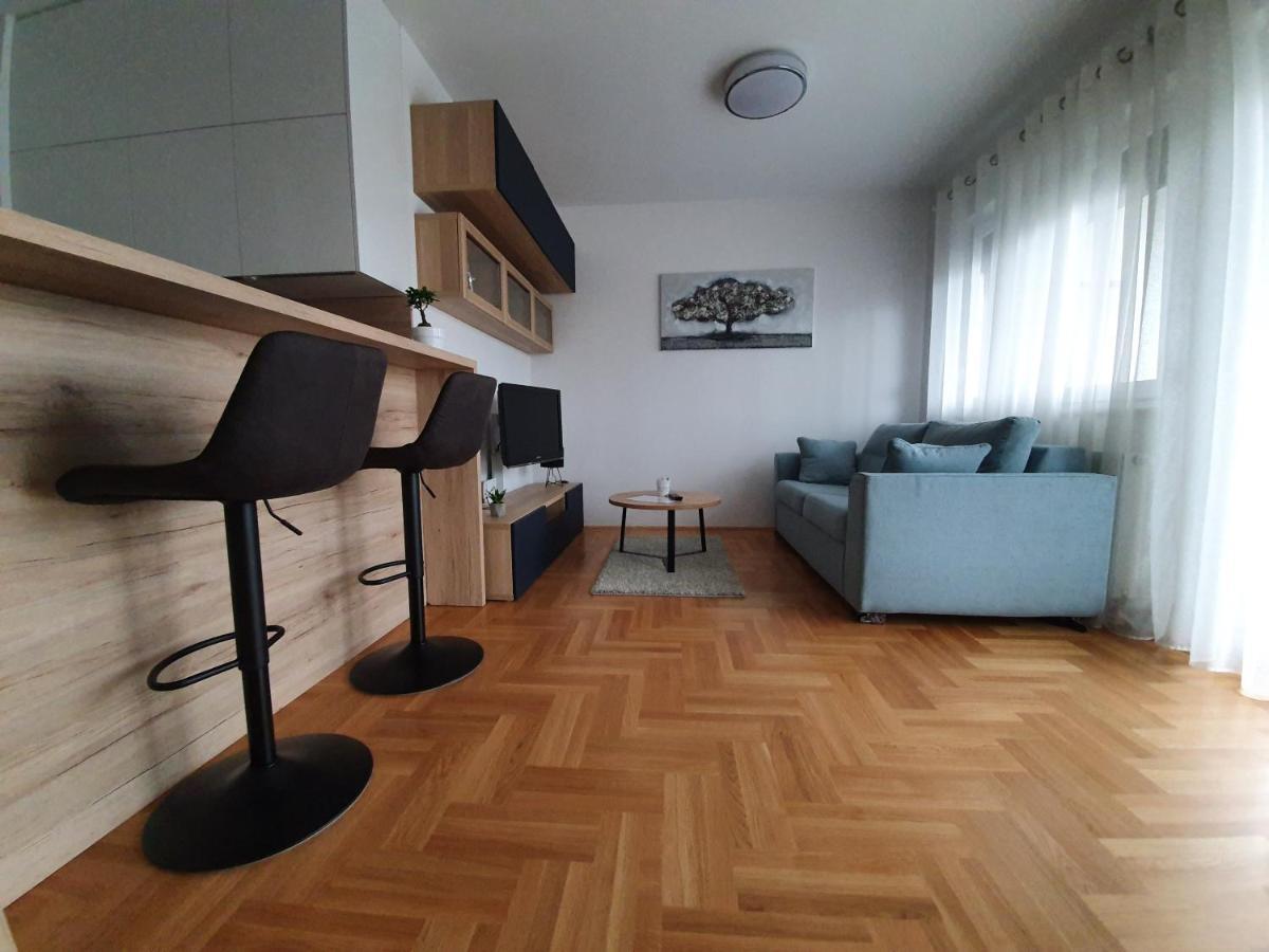 Apartman Luka ซาเกร็บ ภายนอก รูปภาพ