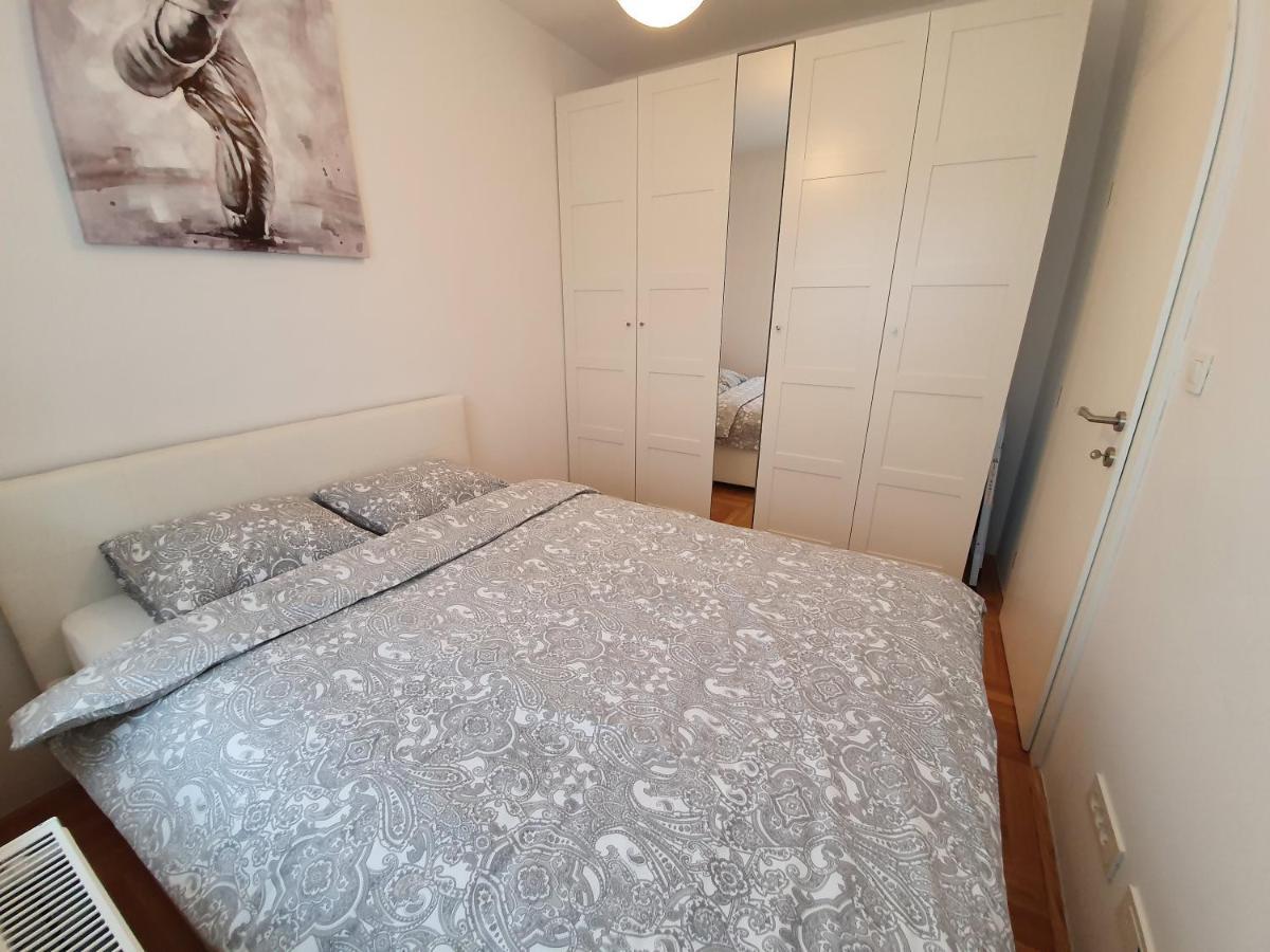 Apartman Luka ซาเกร็บ ภายนอก รูปภาพ